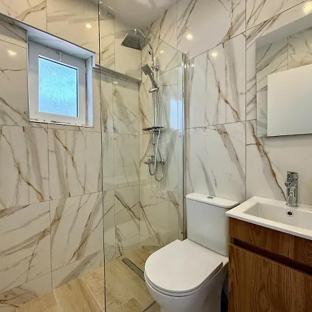 New 5min - No 8 * Kos Town