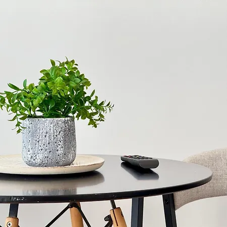 Apartment New 5min - No 8 *